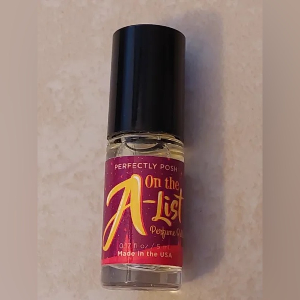 Perfectly Posh Roller - NEW